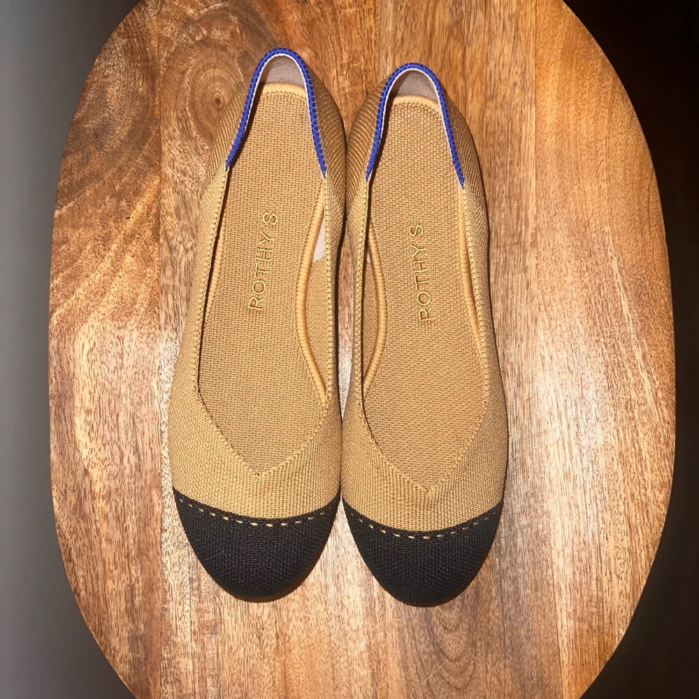 Rothy's Tan and Black Women's Shoes